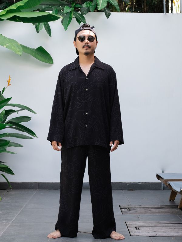 The Long Black on Black Set