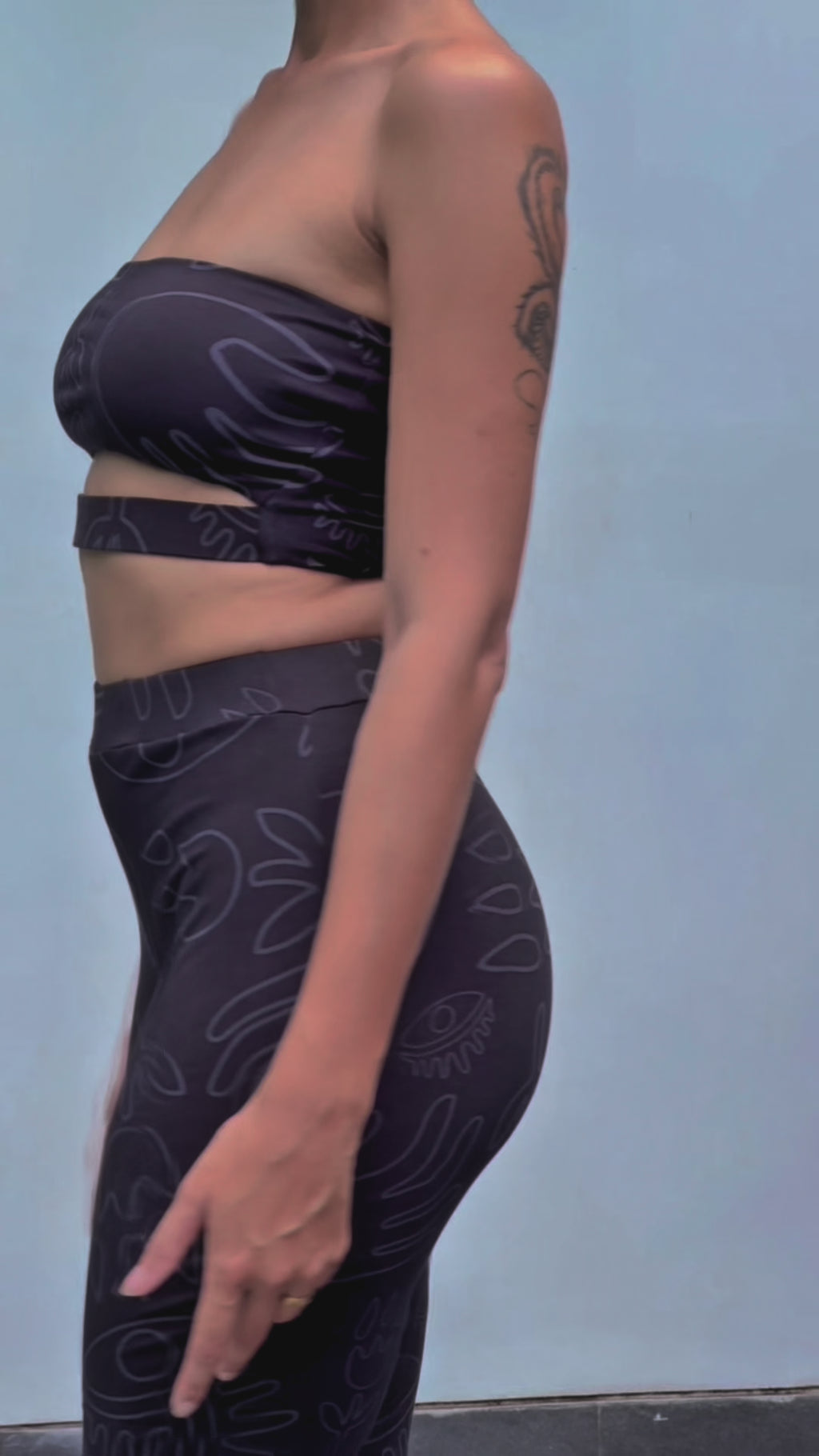 Flare Leggings in Black on Black